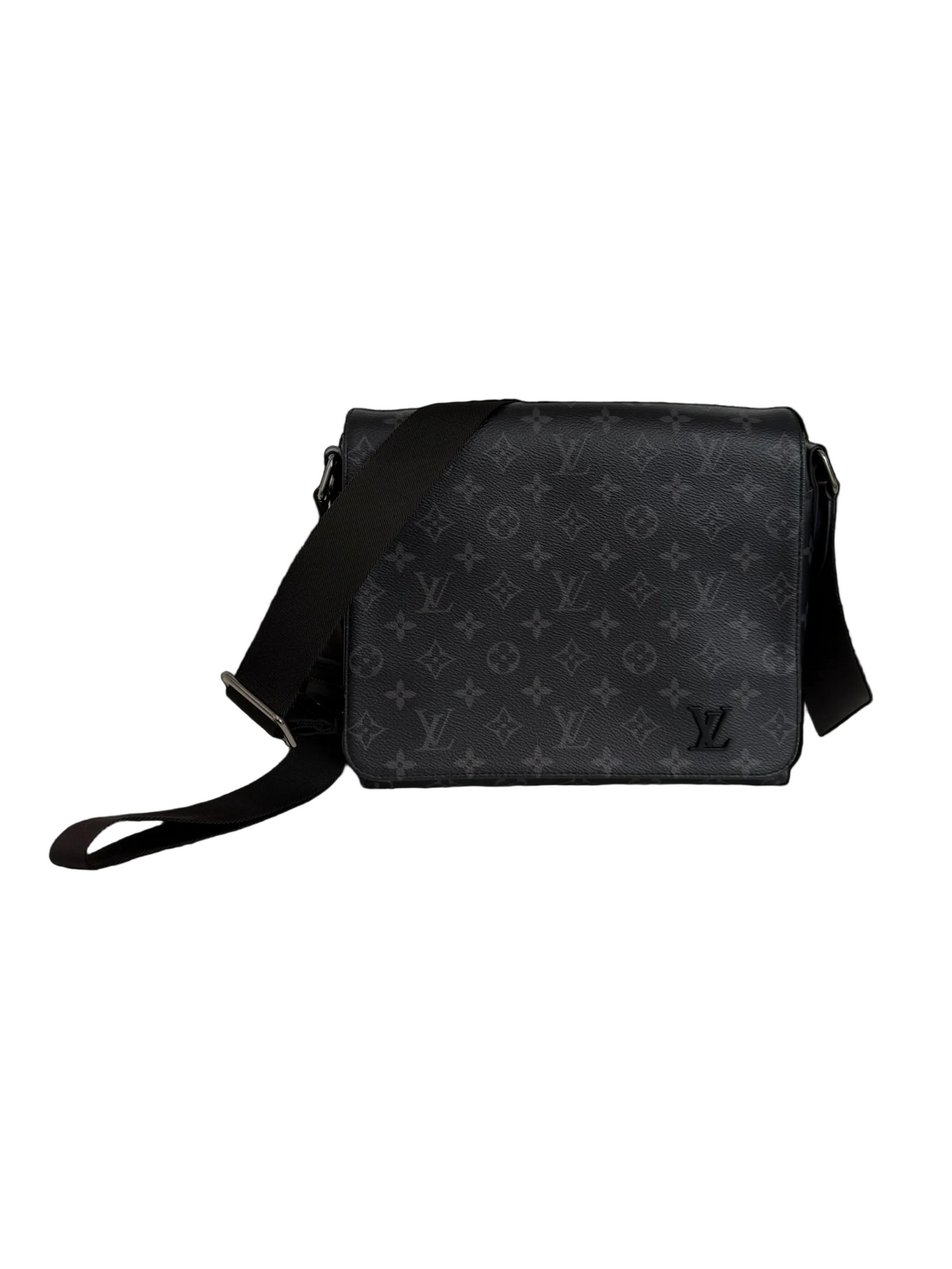 M46255 | Louis Vuitton District PM