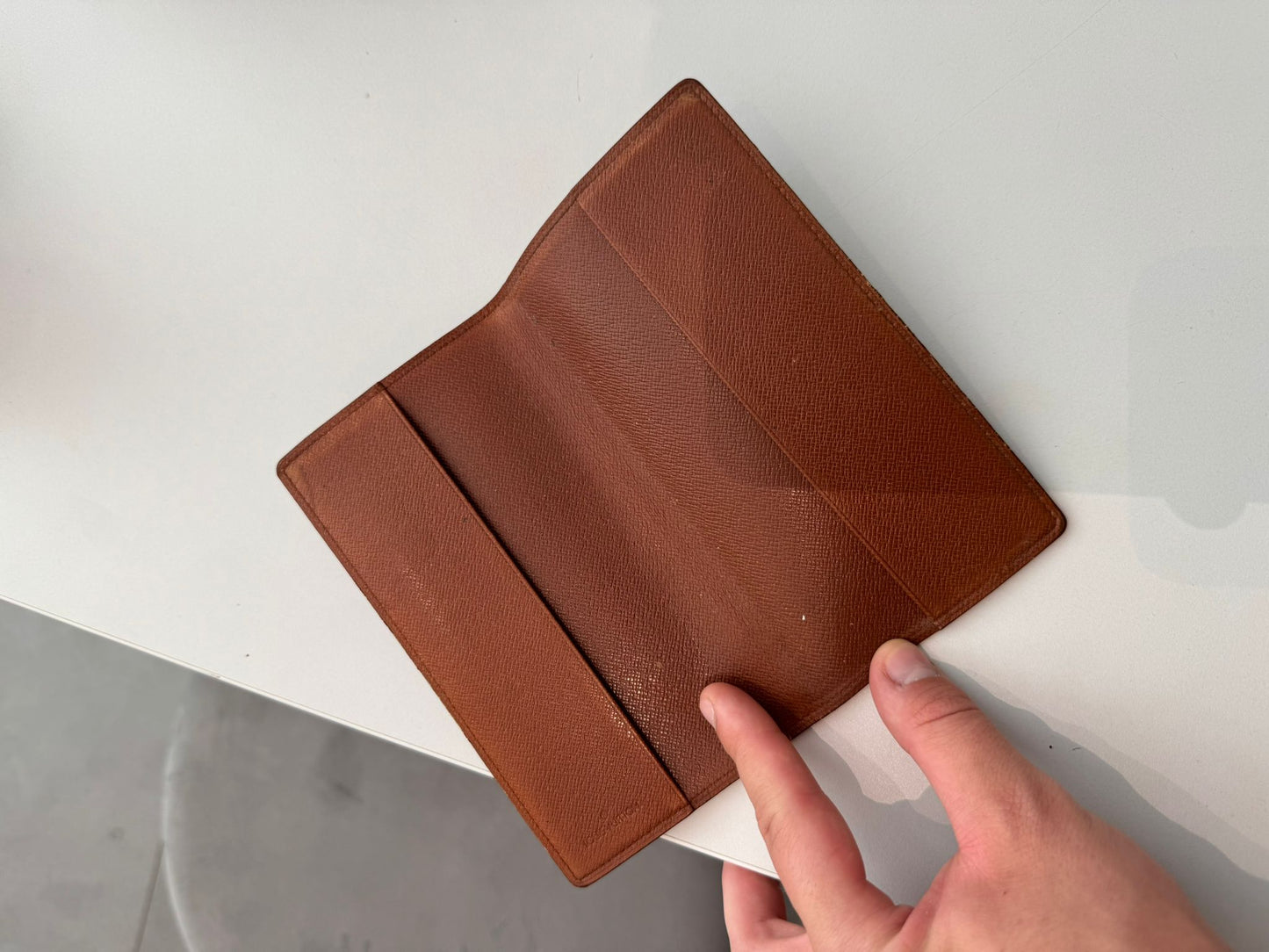 Louis Vuitton Etui Holder
