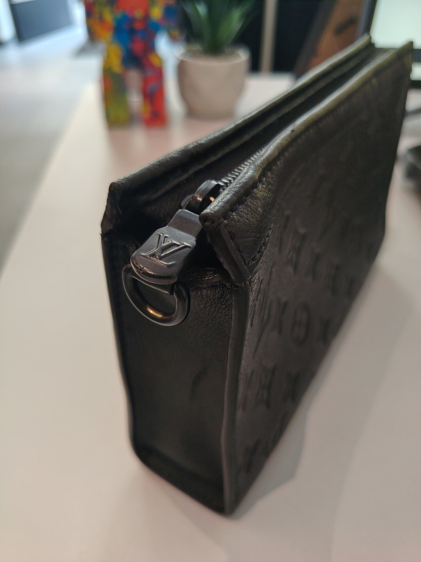 M81115 | Louis Vuitton Gaston Wearable Wallet