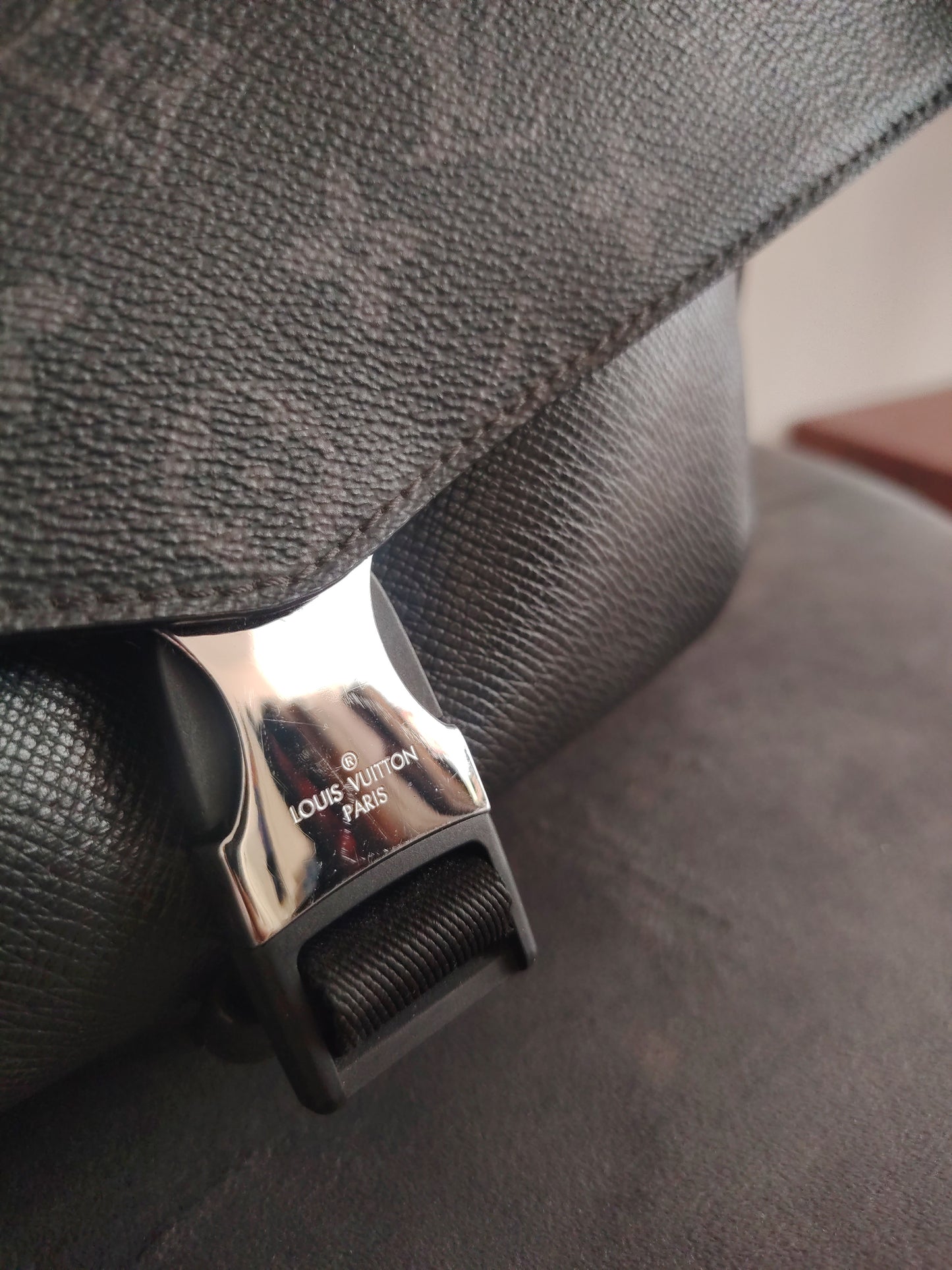 Louis Vuitton Messenger Taigarama