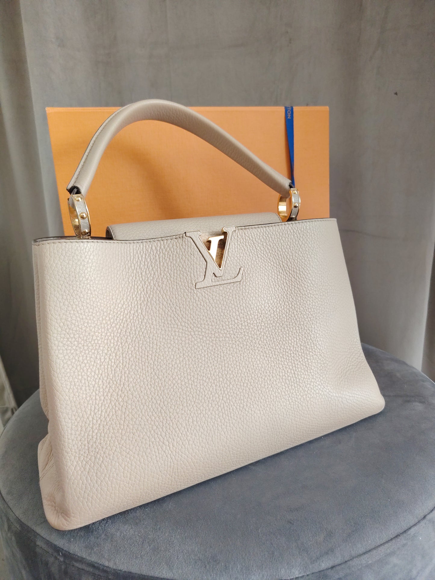M24745 | Louis Vuitton Capucines MM