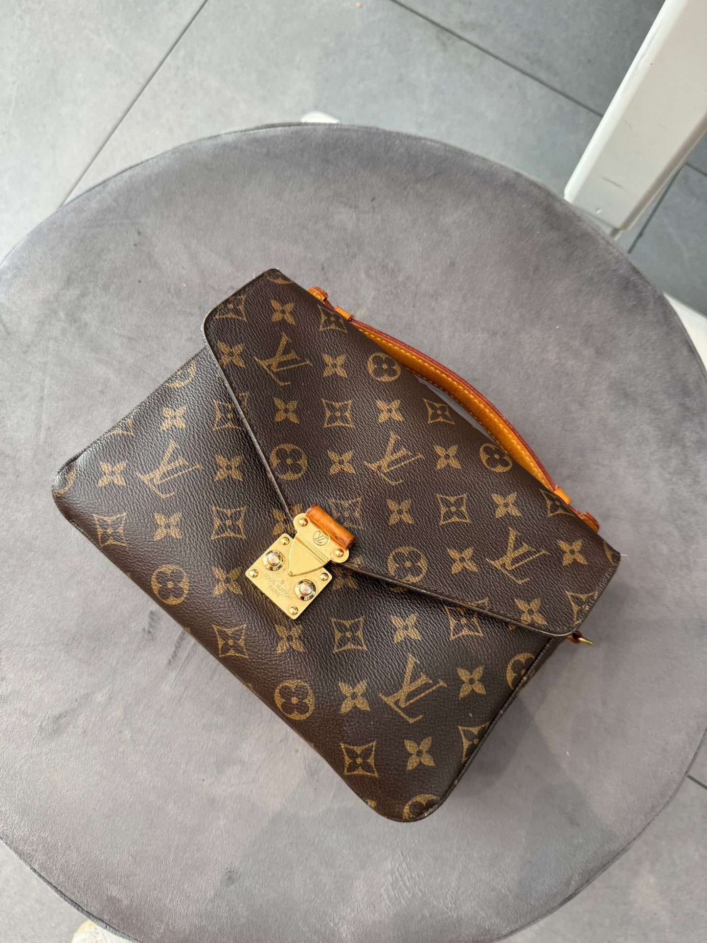Louis Vuitton Metis Damentasche